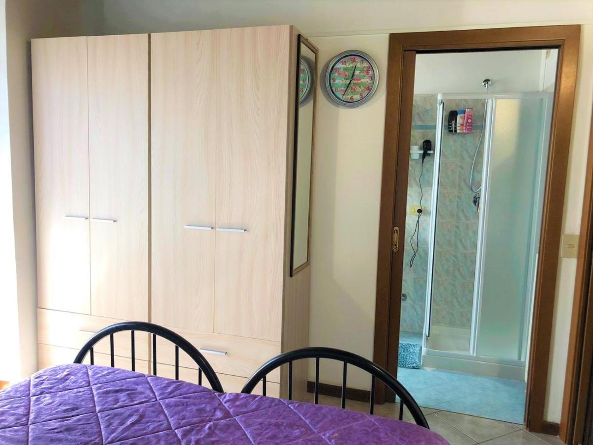 Oasi Di Paradiso - Comfy Private Apartment On Ground Floor With Terrace Desenzano del Garda Exterior foto