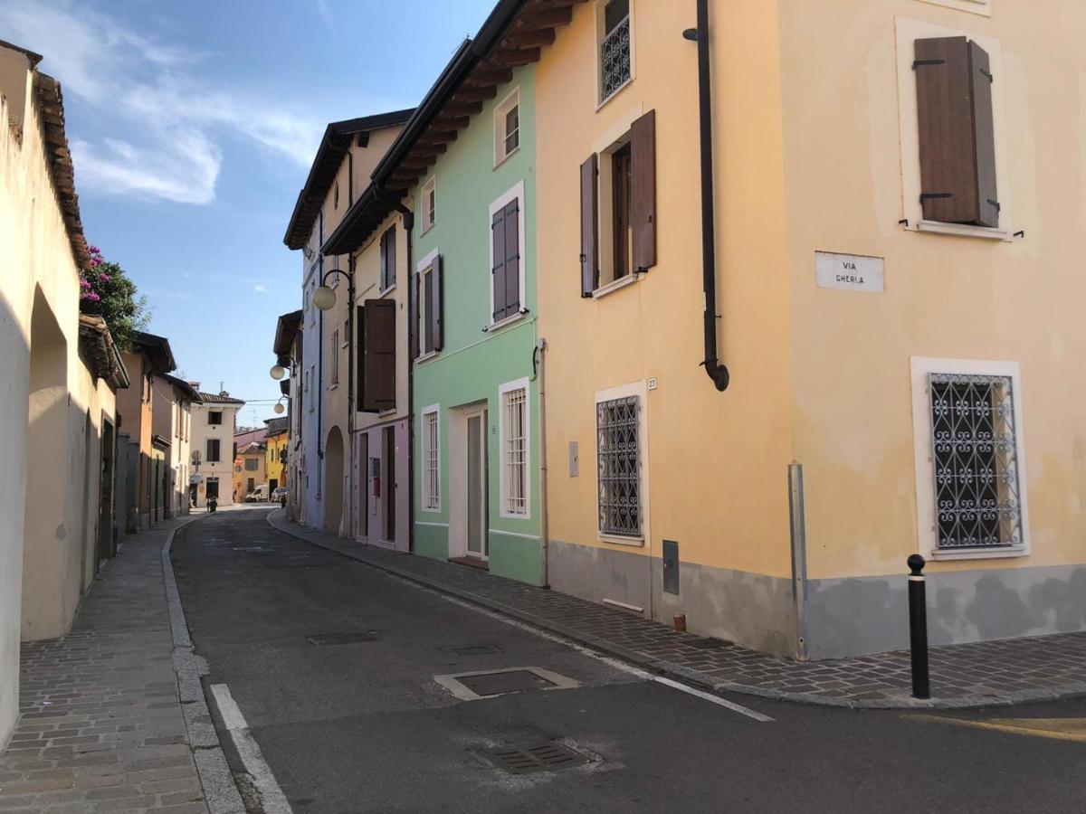 Oasi Di Paradiso - Comfy Private Apartment On Ground Floor With Terrace Desenzano del Garda Exterior foto