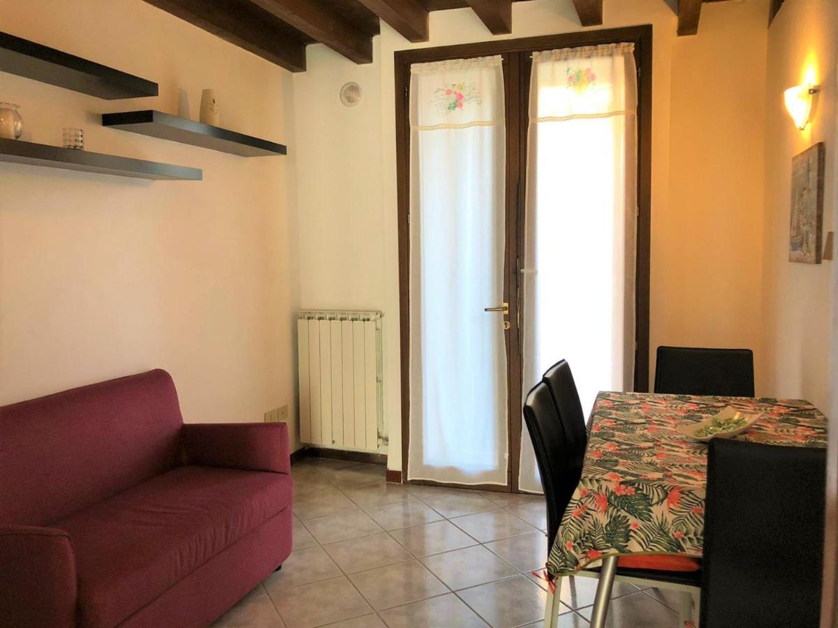 Oasi Di Paradiso - Comfy Private Apartment On Ground Floor With Terrace Desenzano del Garda Exterior foto